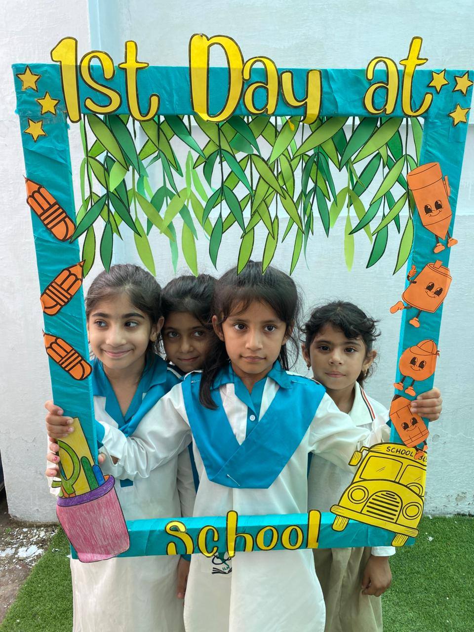 May be an image of 2 people and text that says "1st Day at EID IE 三川バ SCHOOL 3 School"